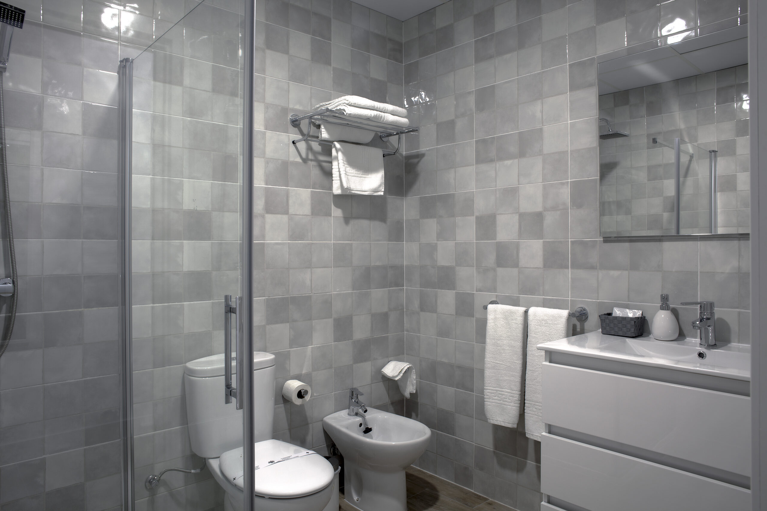 baño estudio estándar dos camas #2